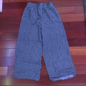 Black and white patterned comfy pants
